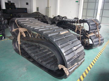 Harga yang bagus Track Karet Hitachi 700 X 100 X 96mm, Track Karet Penggantian Struktur Dalam Yang Kuat on line