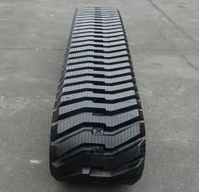 Harga yang bagus Skid Steer Rubber Tracks 450x86BLx52 Untuk BOBCAT T200 Dengan Kabel Yang Disempurnakan Dan Profil Tapak Yang Kuat Memungkinkan Kecepatan Tinggi on line