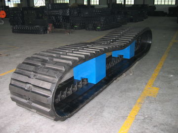 Harga yang bagus Track Karet Hitachi Dumper Dengan Traksi Tinggi Dan Struktur Bagian Dalam Yang Kuat on line