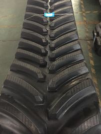 Harga yang bagus Track Karet Kinerja Tinggi Untuk John Deere Tractors 8000T Berukuran 25 