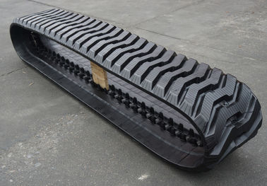 Harga yang bagus Track Karet Skid Steer Kinerja Tinggi 450x86BLx55 Untuk BOBCAT T250 Dengan Struktur Dalam Yang Kuat on line